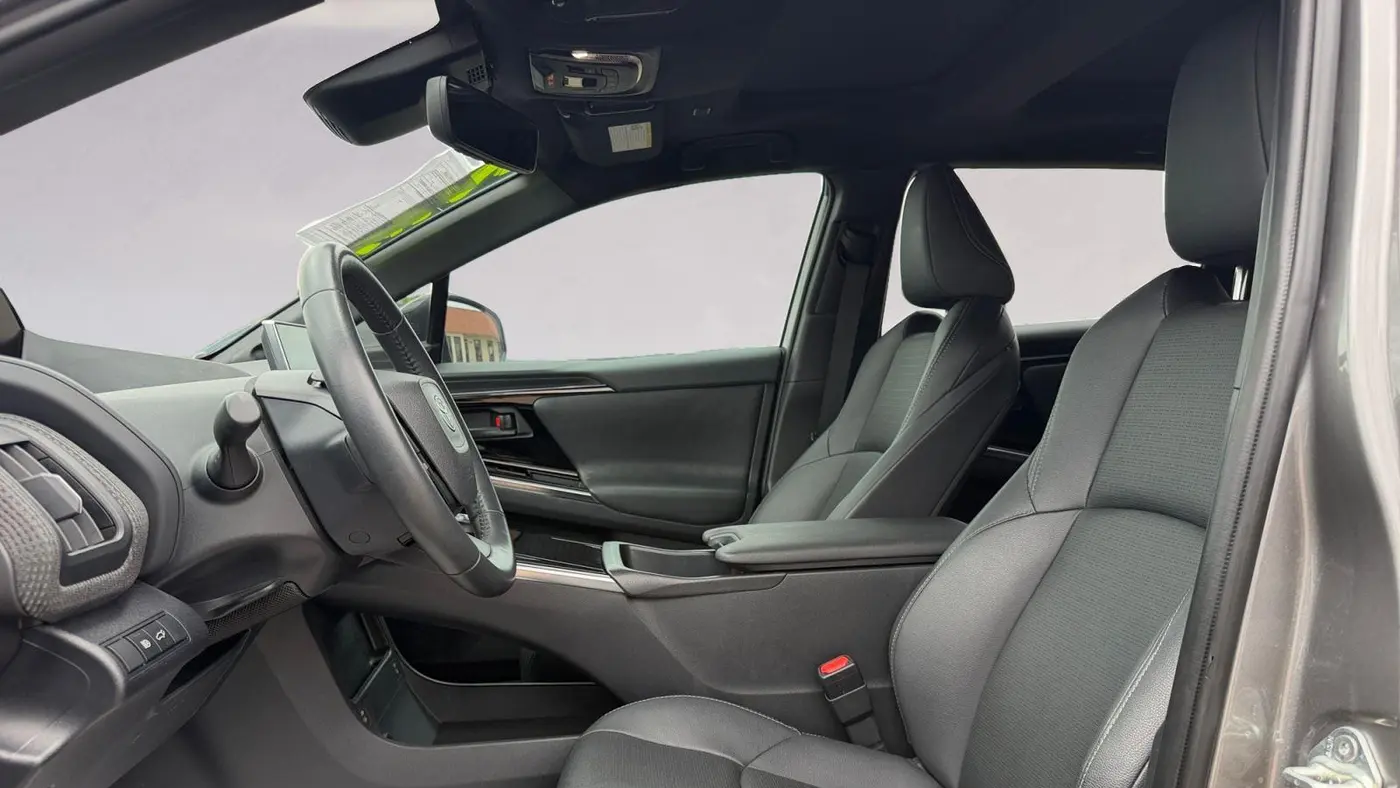 2023 Toyota bZ4X Limited