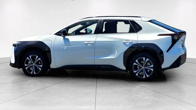 2023 Toyota bZ4X XLE