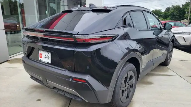 2026 Toyota C-HR SE