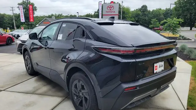2026 Toyota C-HR SE