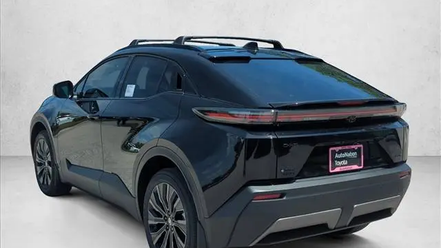 2026 Toyota C-HR XSE