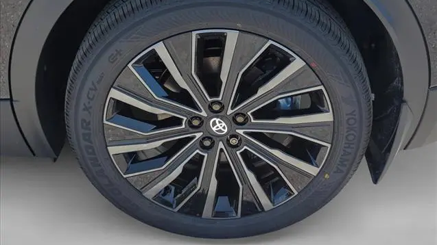 2026 Toyota C-HR XSE