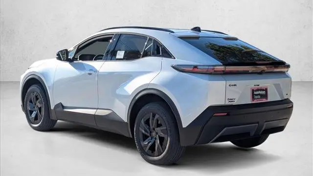 2026 Toyota C-HR SE