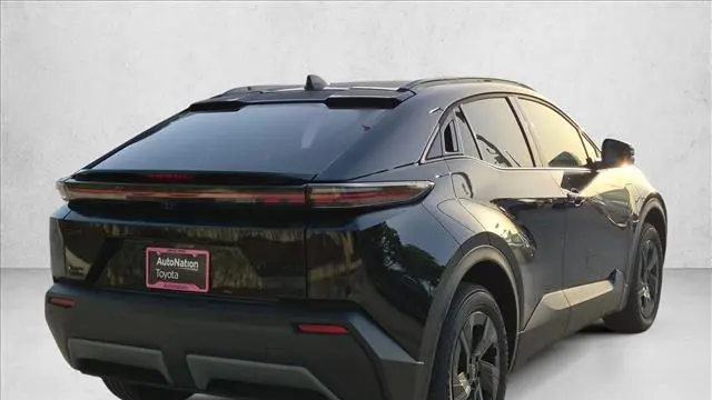 2026 Toyota C-HR SE