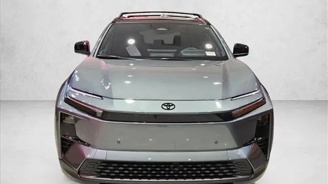 2026 Toyota C-HR XSE