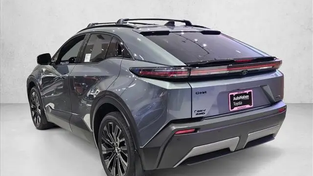 2026 Toyota C-HR XSE