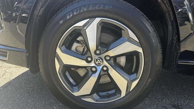 2024 Toyota RAV4 Prime SE
