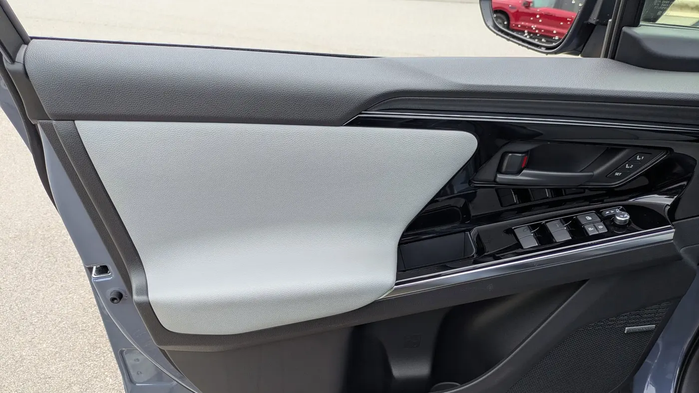 2023 Subaru Solterra Limited