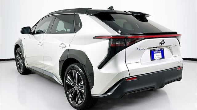 2023 Toyota bZ4X XLE