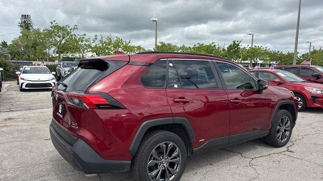 2024 Toyota RAV4 Hybrid XLE Premium