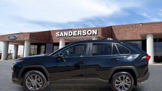2023 Toyota RAV4 Hybrid XLE Premium
