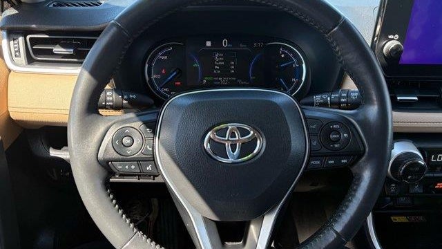 2023 Toyota RAV4 Hybrid XLE Premium