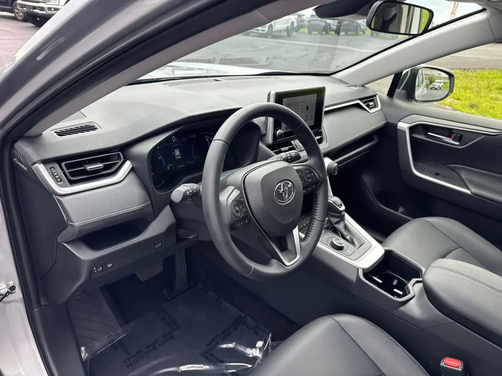 2025 Toyota RAV4 - $39,871
