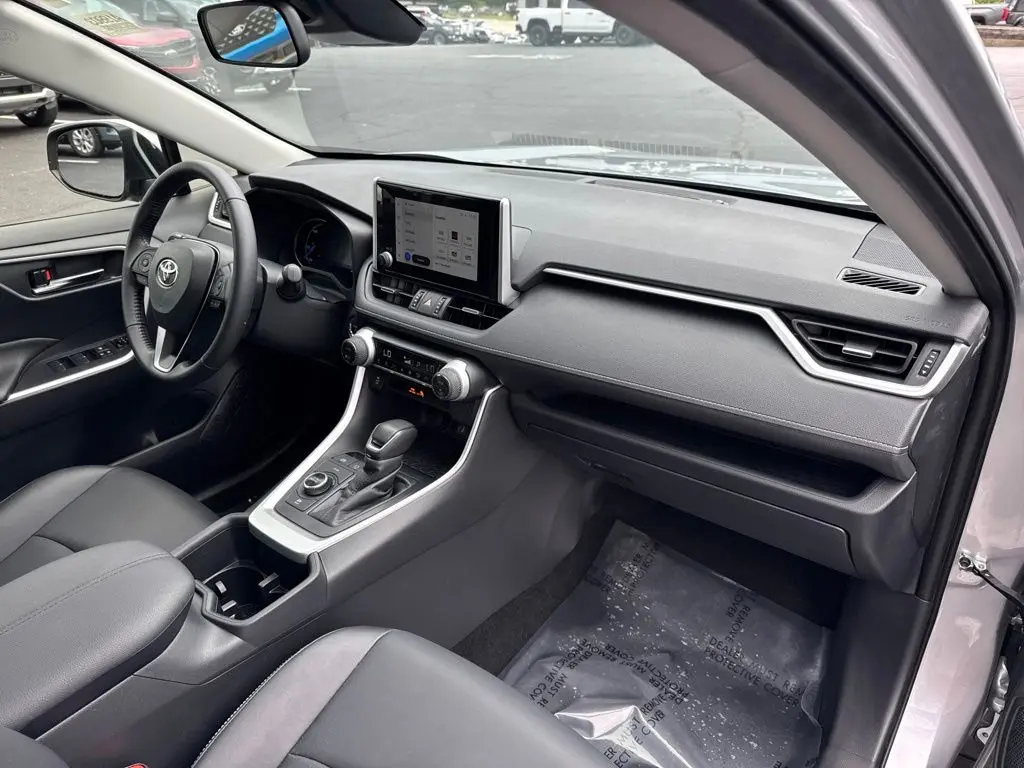 2025 Toyota RAV4 - $39,871