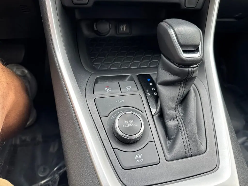 2025 Toyota RAV4 - $39,871