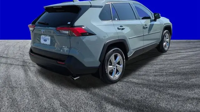 2021 Toyota RAV4 Hybrid XLE Premium