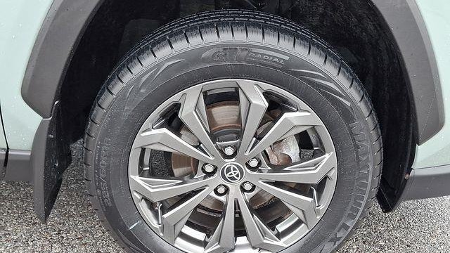 2023 Toyota RAV4 Hybrid XLE Premium