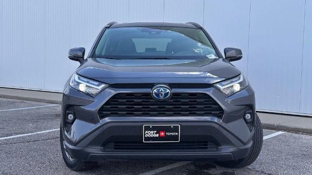 2022 Toyota RAV4 Hybrid XLE Premium