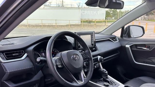 2022 Toyota RAV4 Hybrid XLE Premium