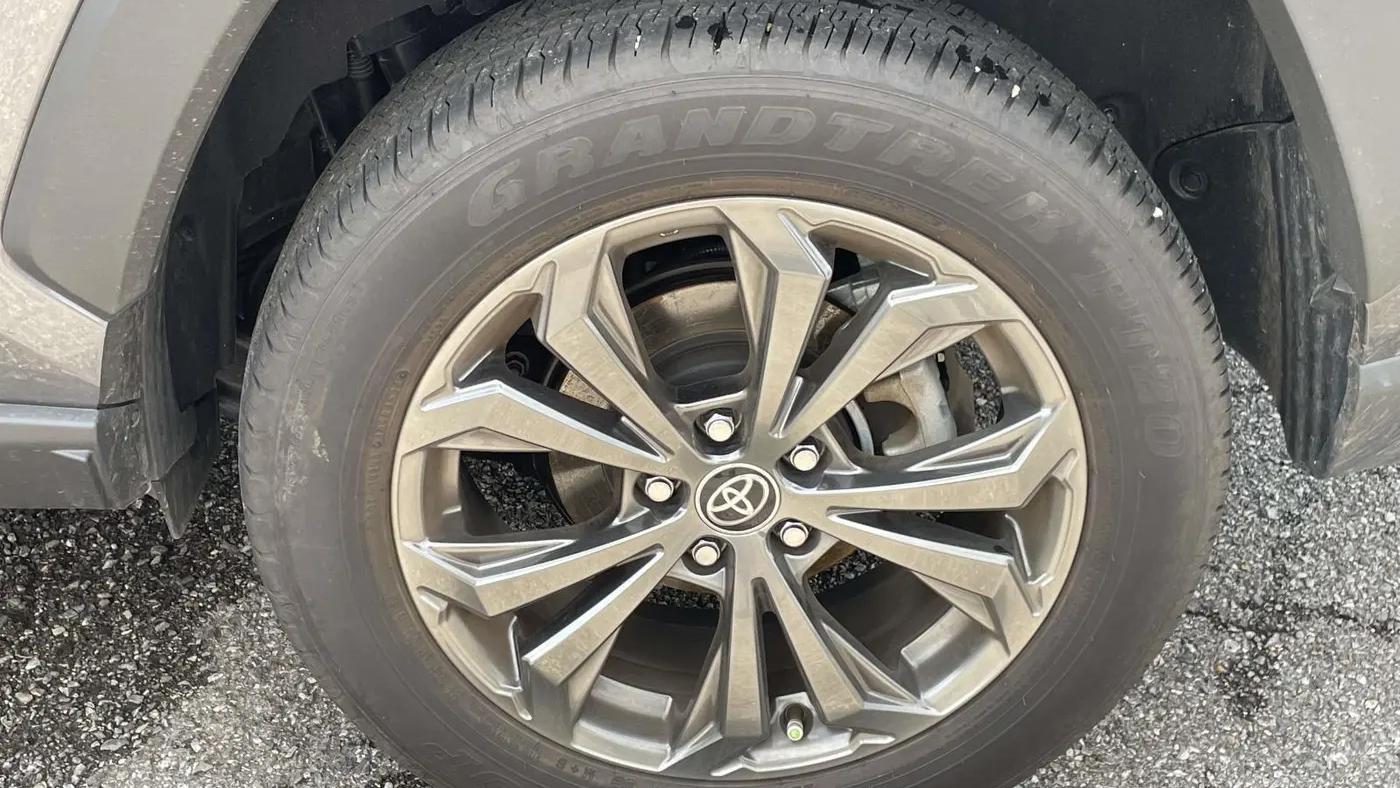 2025 Toyota RAV4 Hybrid XLE Premium