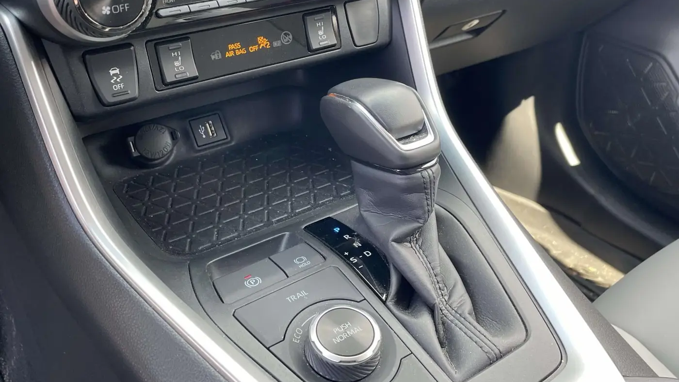 2025 Toyota RAV4 Hybrid XLE Premium