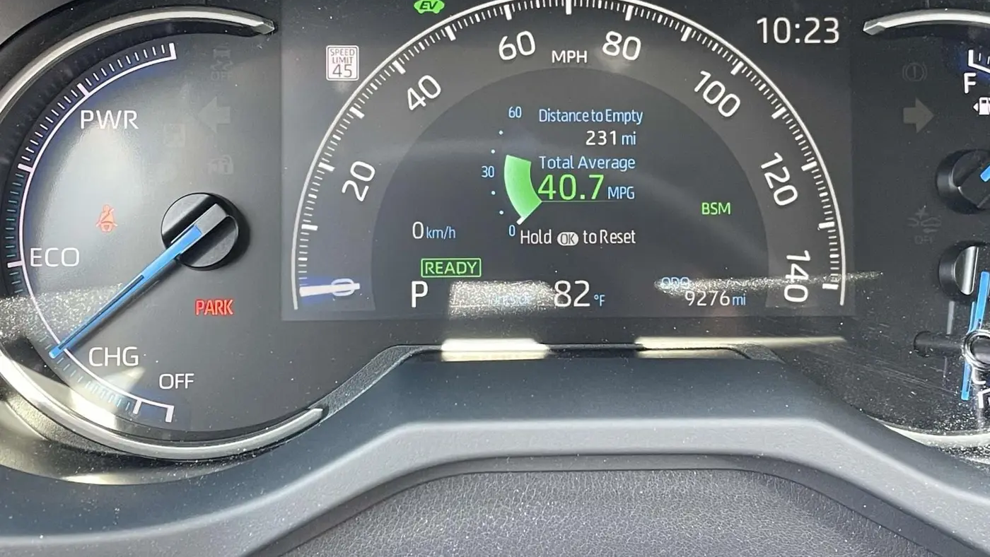 2025 Toyota RAV4 Hybrid XLE Premium