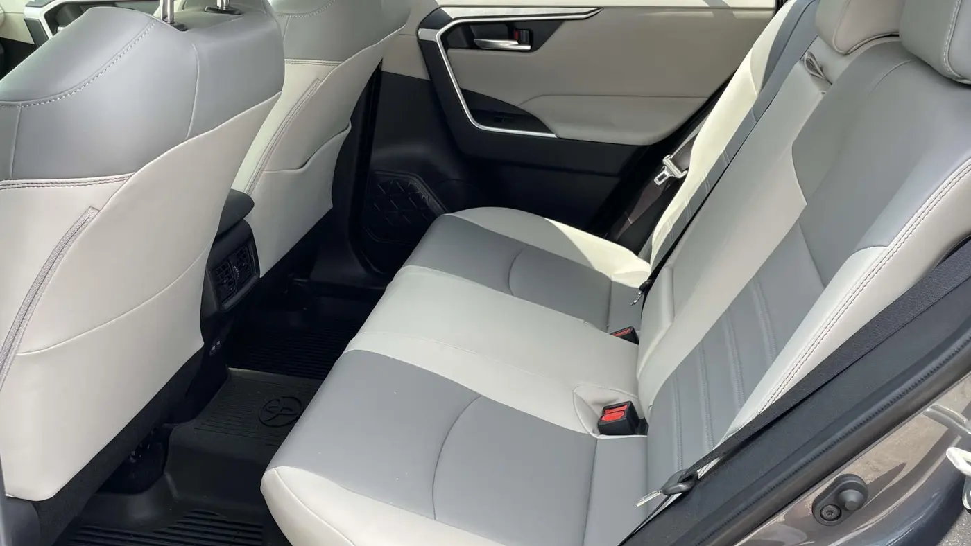 2025 Toyota RAV4 Hybrid XLE Premium