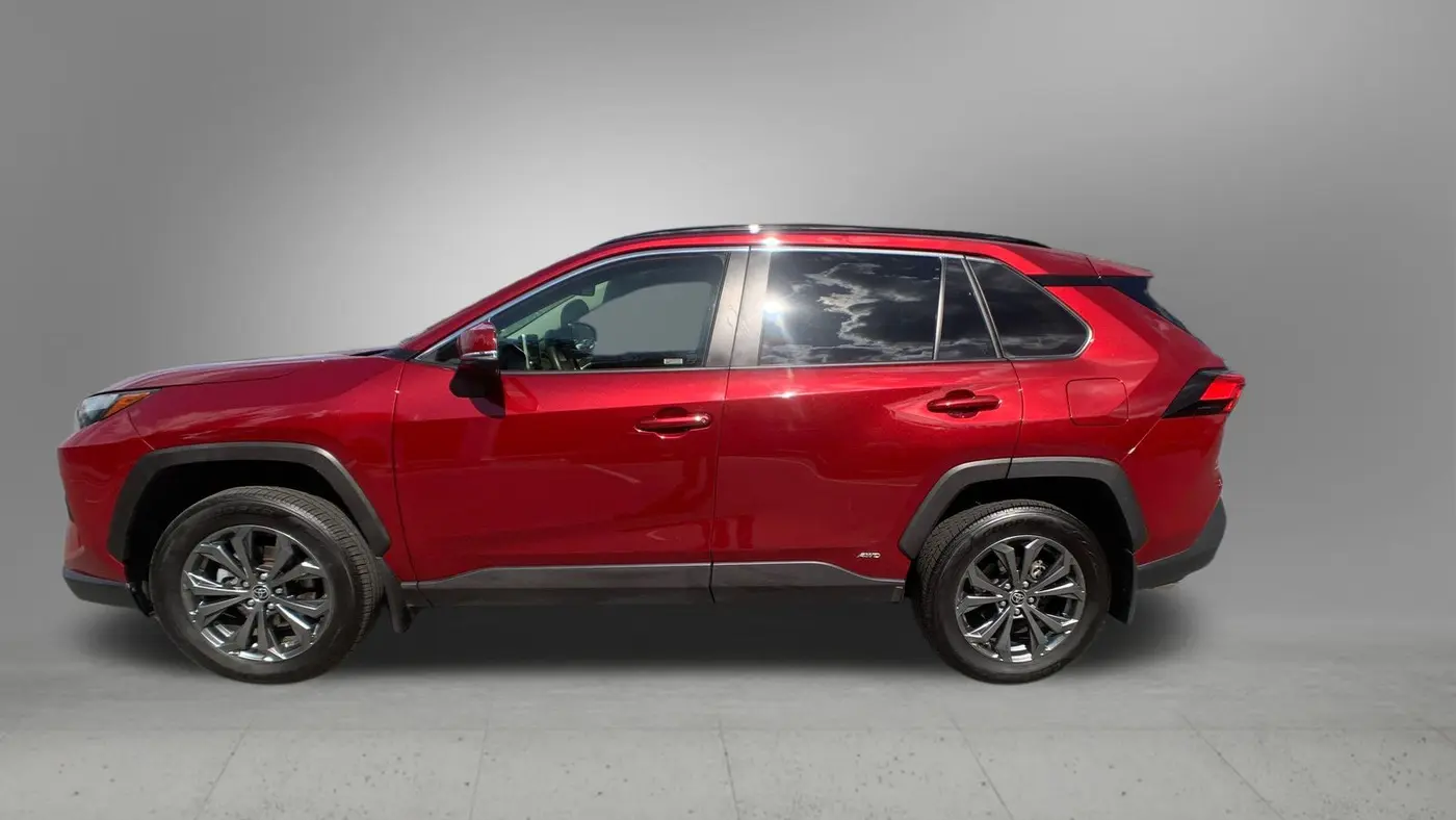 2023 Toyota RAV4 Hybrid XLE Premium