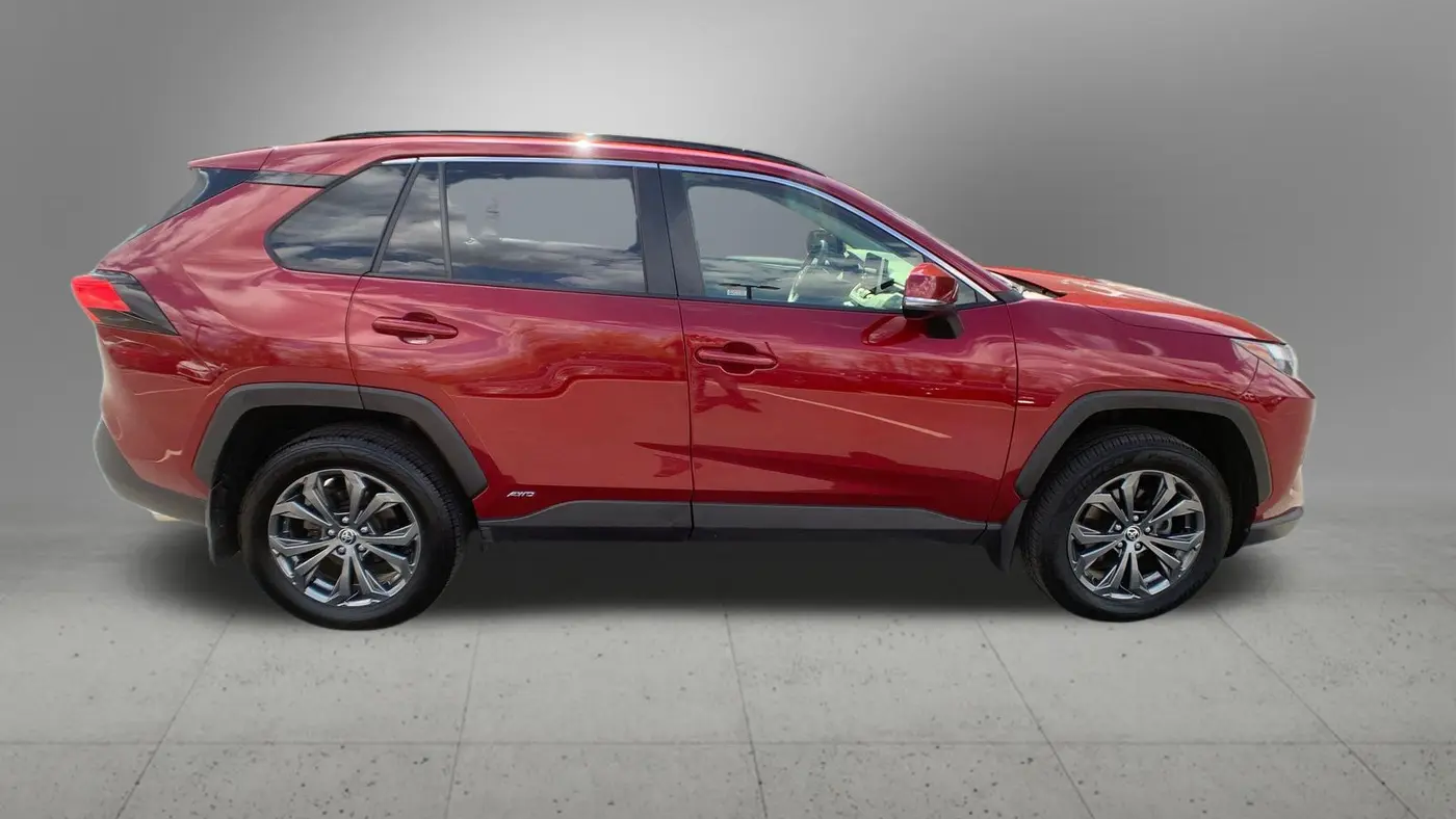 2023 Toyota RAV4 Hybrid XLE Premium