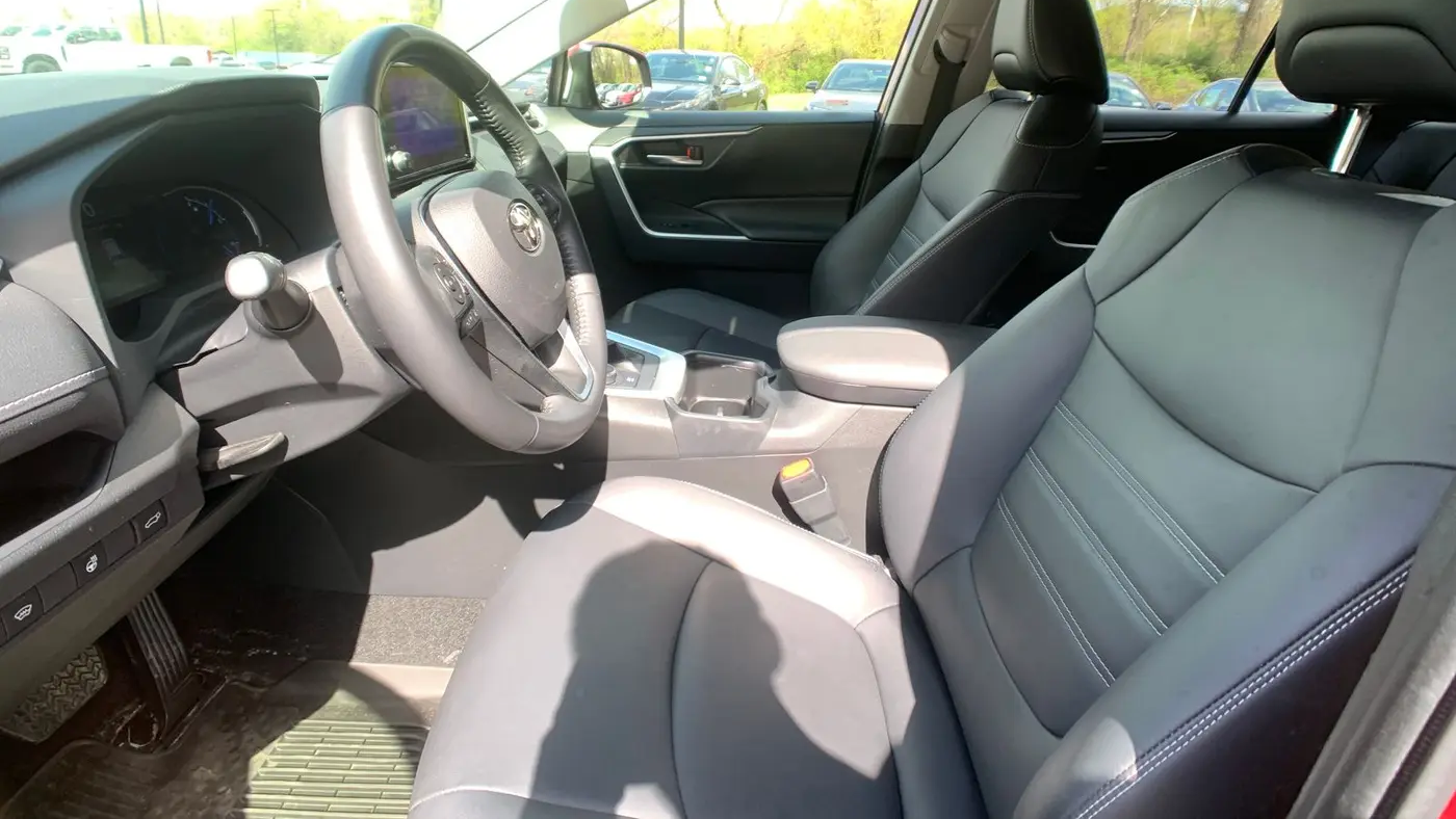 2023 Toyota RAV4 Hybrid XLE Premium