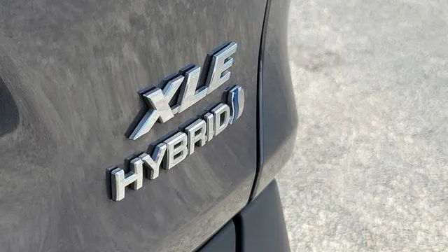2023 Toyota RAV4 Hybrid XLE Premium