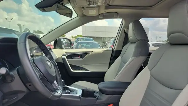 2023 Toyota RAV4 Hybrid XLE Premium