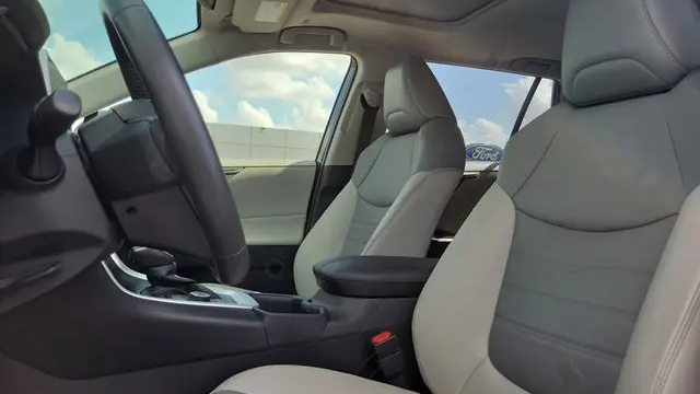 2023 Toyota RAV4 Hybrid XLE Premium
