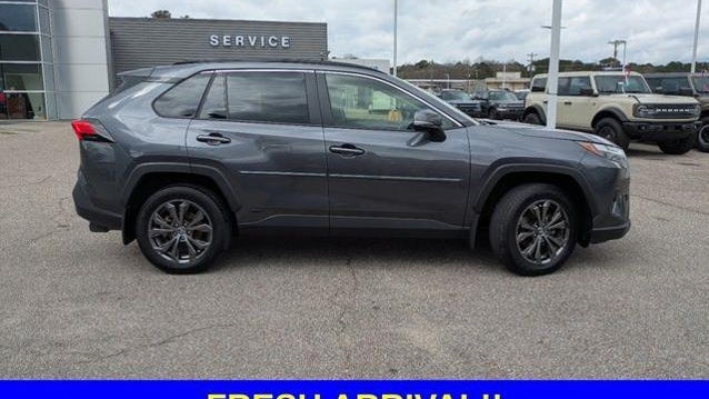 2024 Toyota RAV4 Hybrid XLE Premium