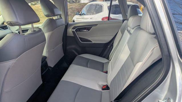 2023 Toyota RAV4 Hybrid XLE Premium