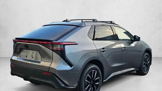 2026 Toyota bZ XLE Plus