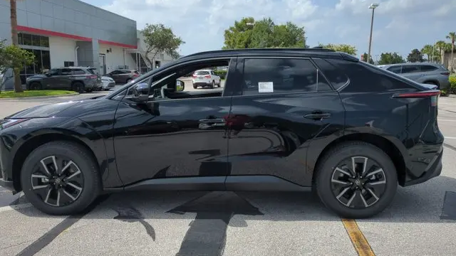 2026 Toyota bZ XLE Plus