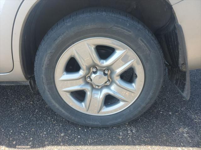 2007 Toyota RAV4 - $9,299