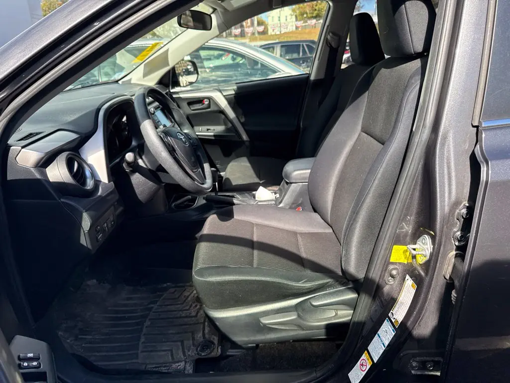 2017 Toyota RAV4 - $15,999