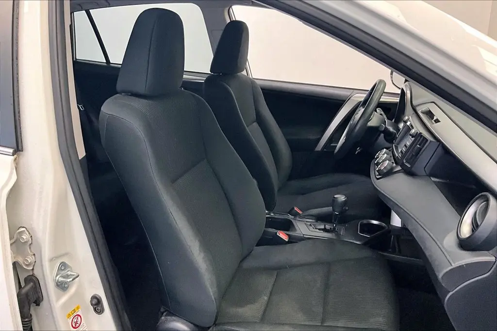 2018 Toyota RAV4 - $19,488