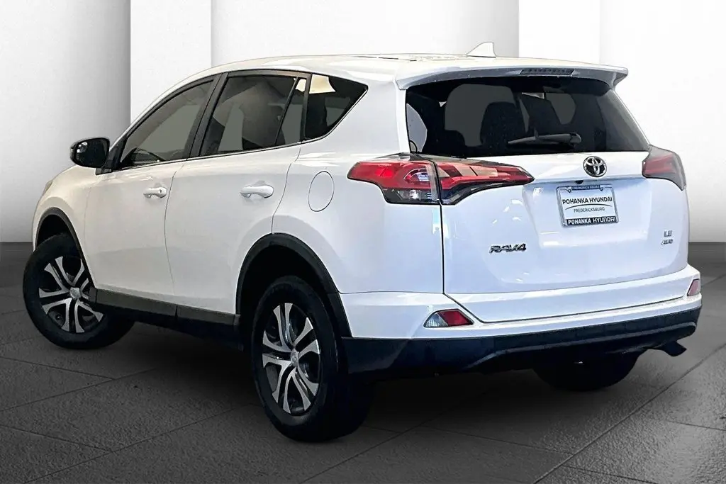 2018 Toyota RAV4 - $19,488