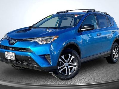 2018 Toyota RAV4 AWD LE 4DR SUV