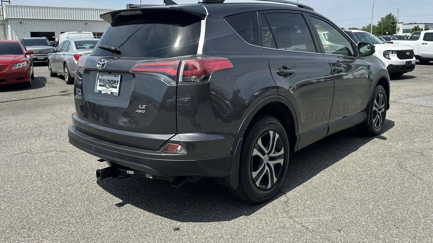 2018 Toyota RAV4 LE