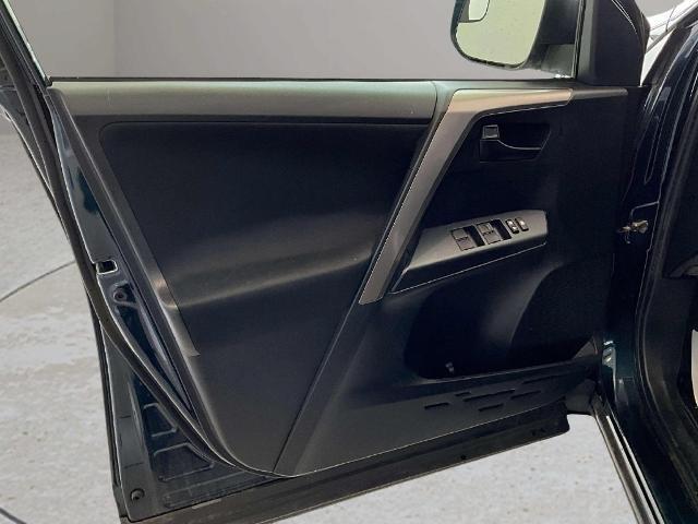2018 Toyota RAV4 - $15,499