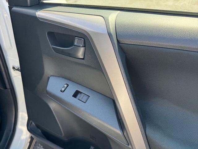 2018 Toyota RAV4 - $16,411