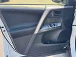 2018 RAV4 Thumbnail 32