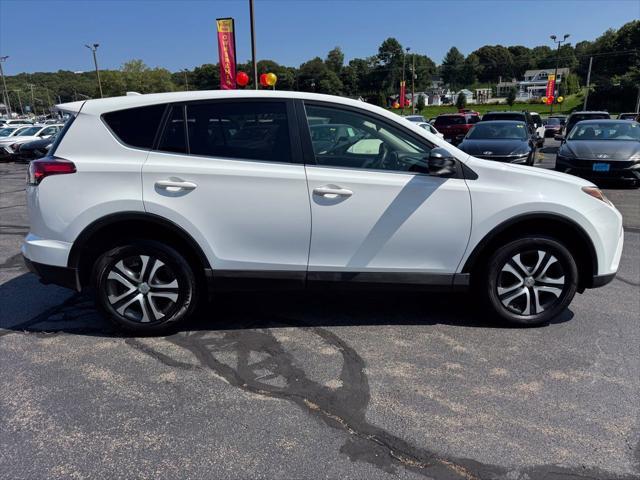 2018 Toyota RAV4 - $15,997