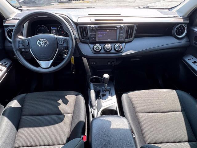 2018 Toyota RAV4 - $15,997
