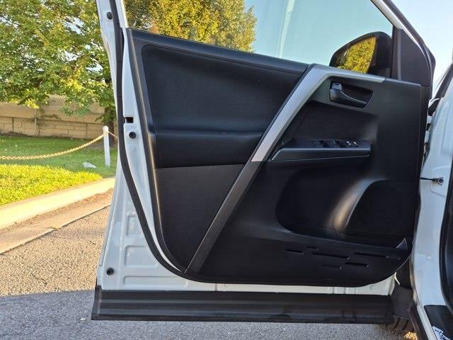 2018 Toyota RAV4 - $20,403
