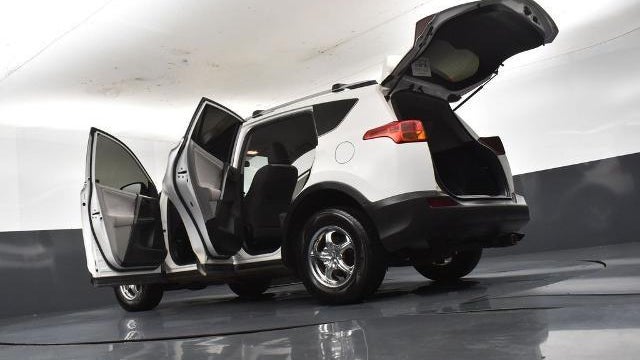 2013 Toyota RAV4 LE